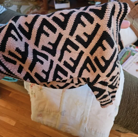 Fendi Designer Dog Sweater Size Medium - Picture 3 of 4